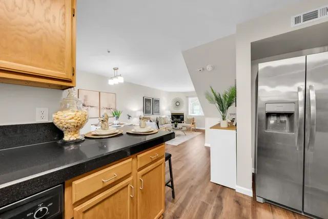 $525,000 | 19631 Medford Circle, Unit 4, Hayward, CA 94541