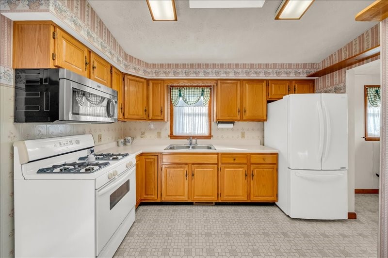 181 Smith Hill Road Binghamton, NY 13905 - Photo 6 of 25