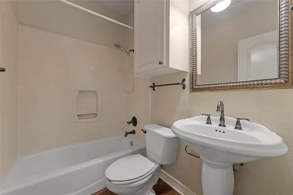 $589,999 | 5624 Rosalie Drive, Waco, TX 76708
