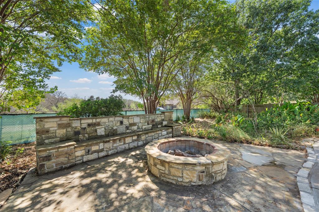 5624 Rosalie Drive Waco, TX 76708 - Photo 37 of 39 a view of fountain with a fountain