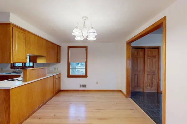 $559,000 | 10 Depot Road, Leverett, MA 01054