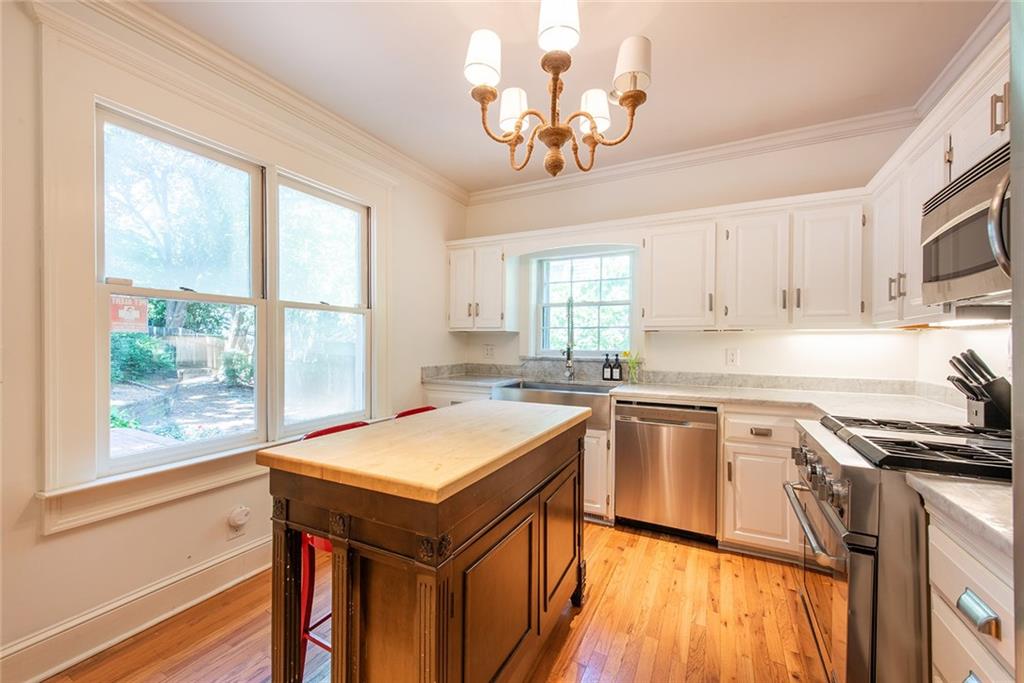 573 Collier Road Northwest Atlanta, GA 30318 - Photo 21 of 58