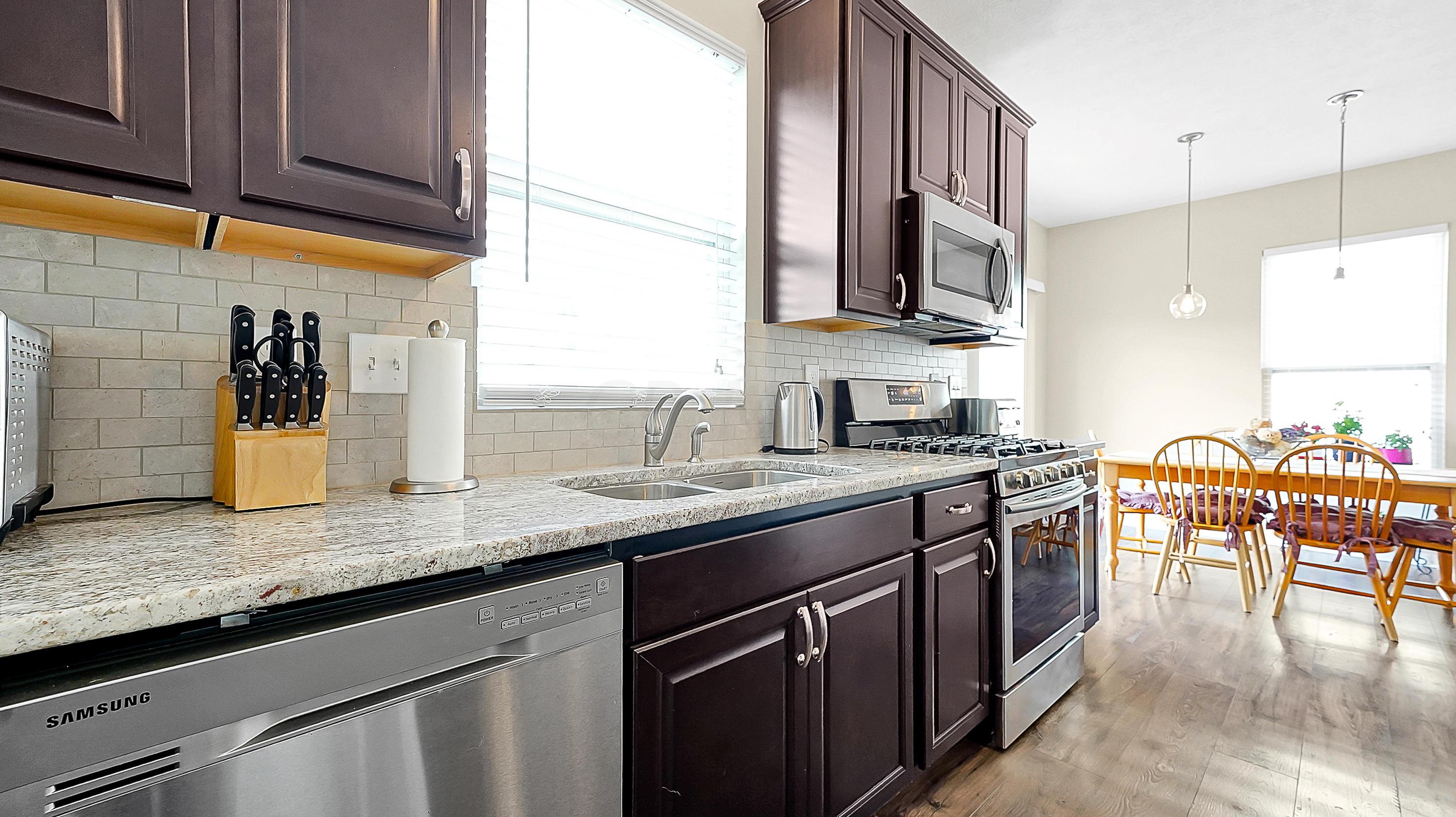 4889 Farview Road Columbus, OH 43231 - Photo 8 of 33 Gallery Image 8