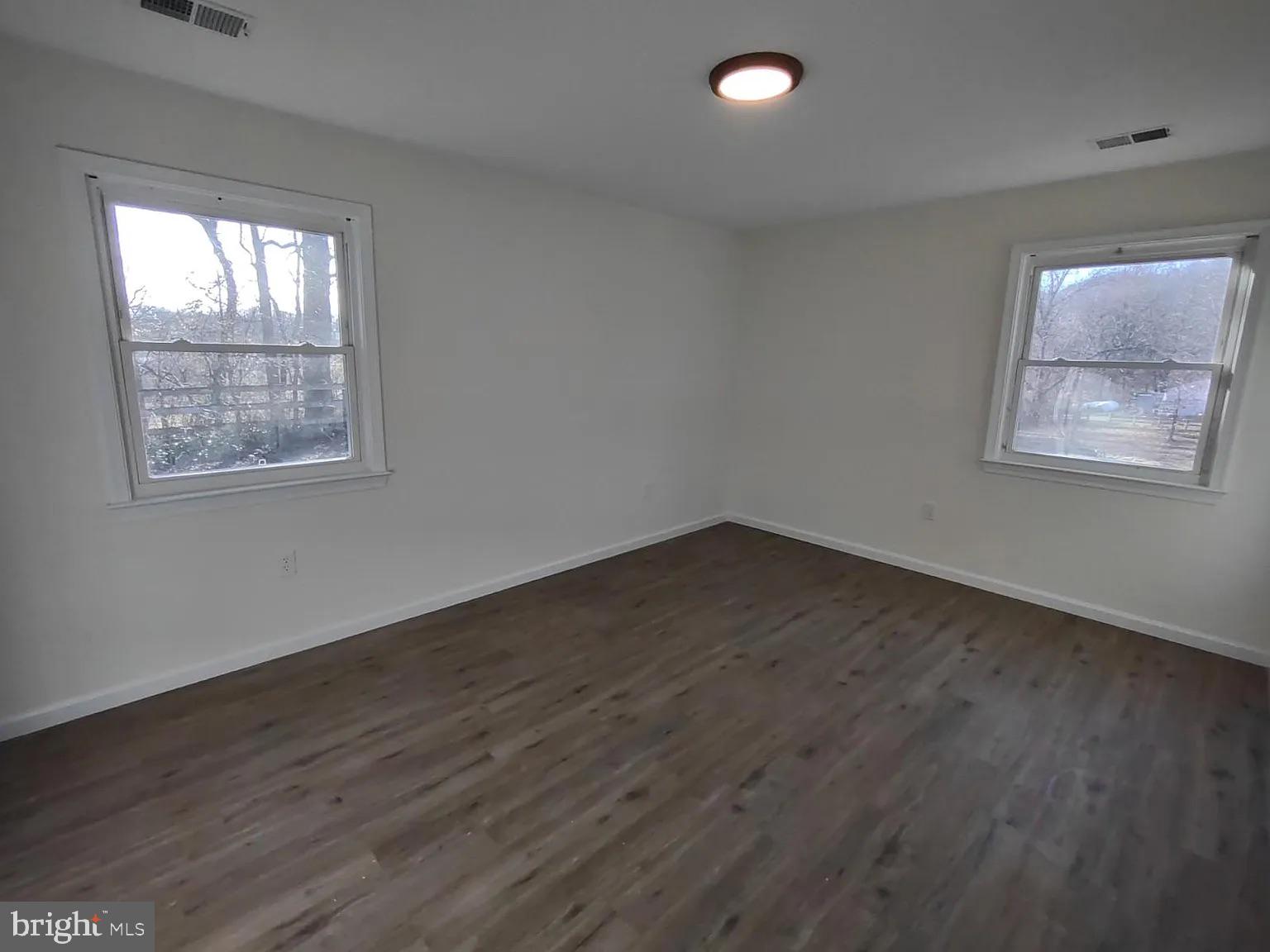 12009 Briar Patch Road Hume, VA 22639 - Photo 9 of 21 Primary bedroom
