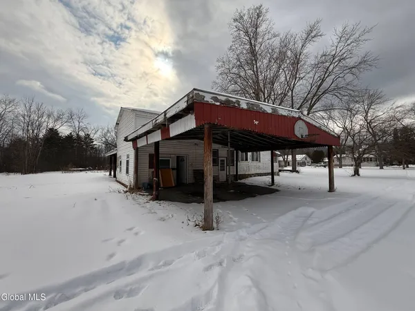$30,000 | 48 Champlain Avenue, Whitehall, NY 12887