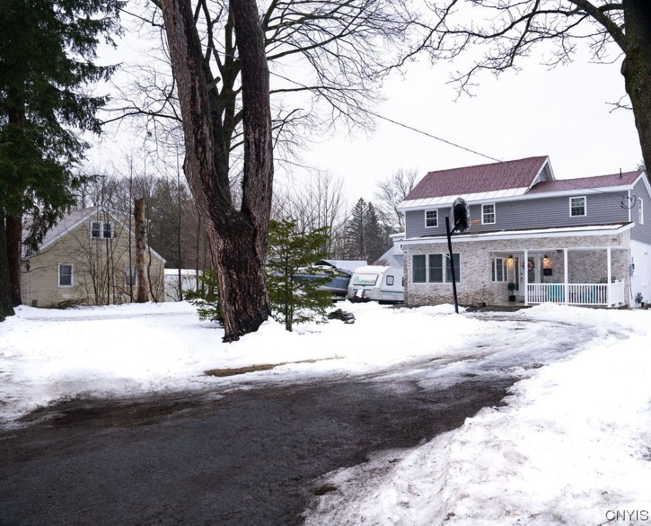 807 Utica Road, Utica, NY 13502 Compass