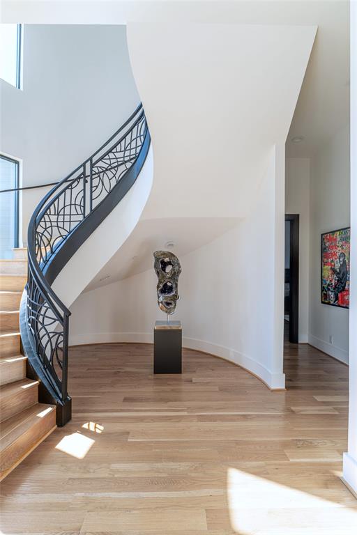 5959 Colhurst Street Dallas, TX 75230 - Photo 11 of 35 a view of entryway and hall