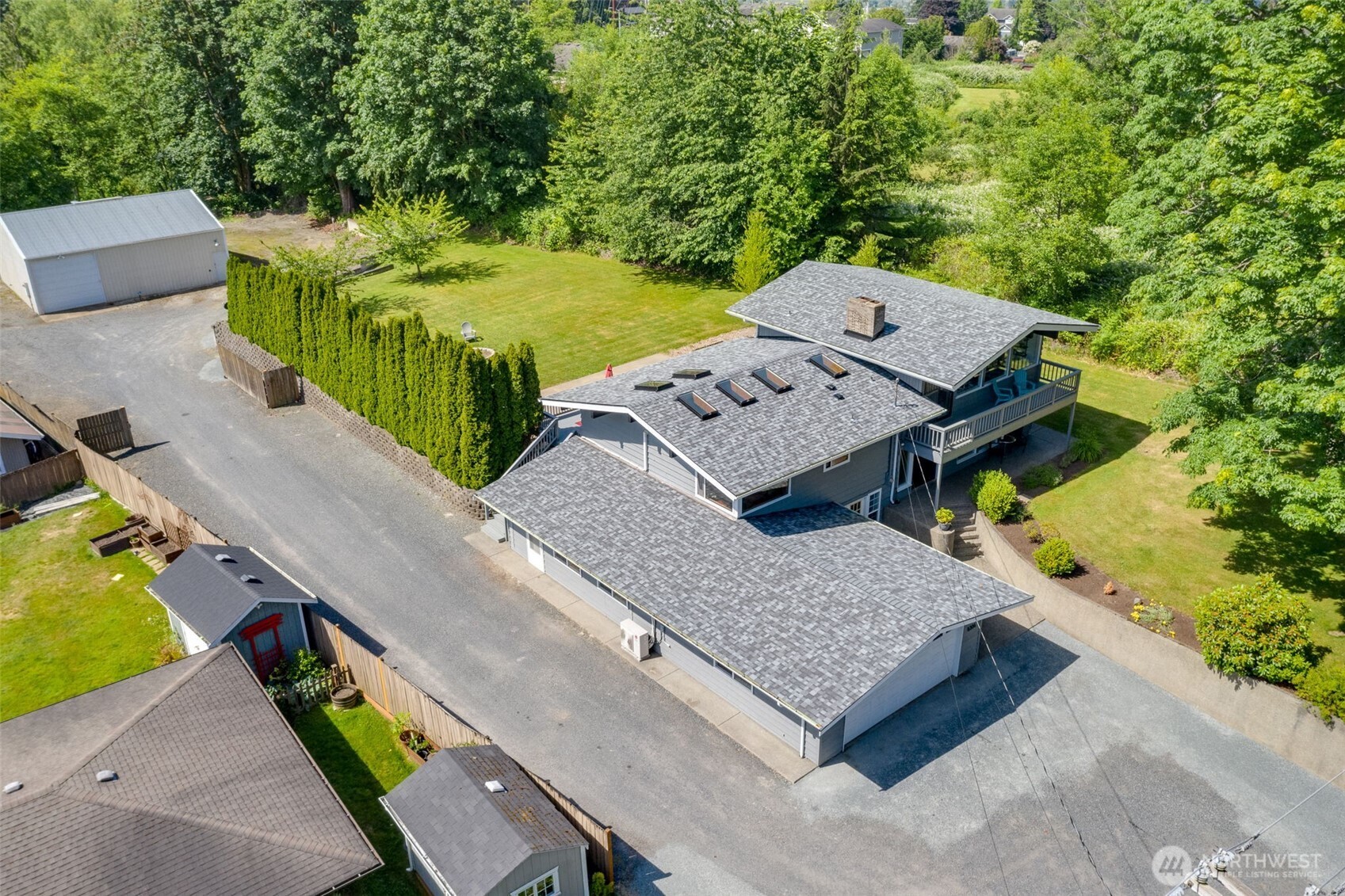 8306 Vernon Road Lake Stevens, WA 98258 - Photo 4 of 40 Gallery Image 4