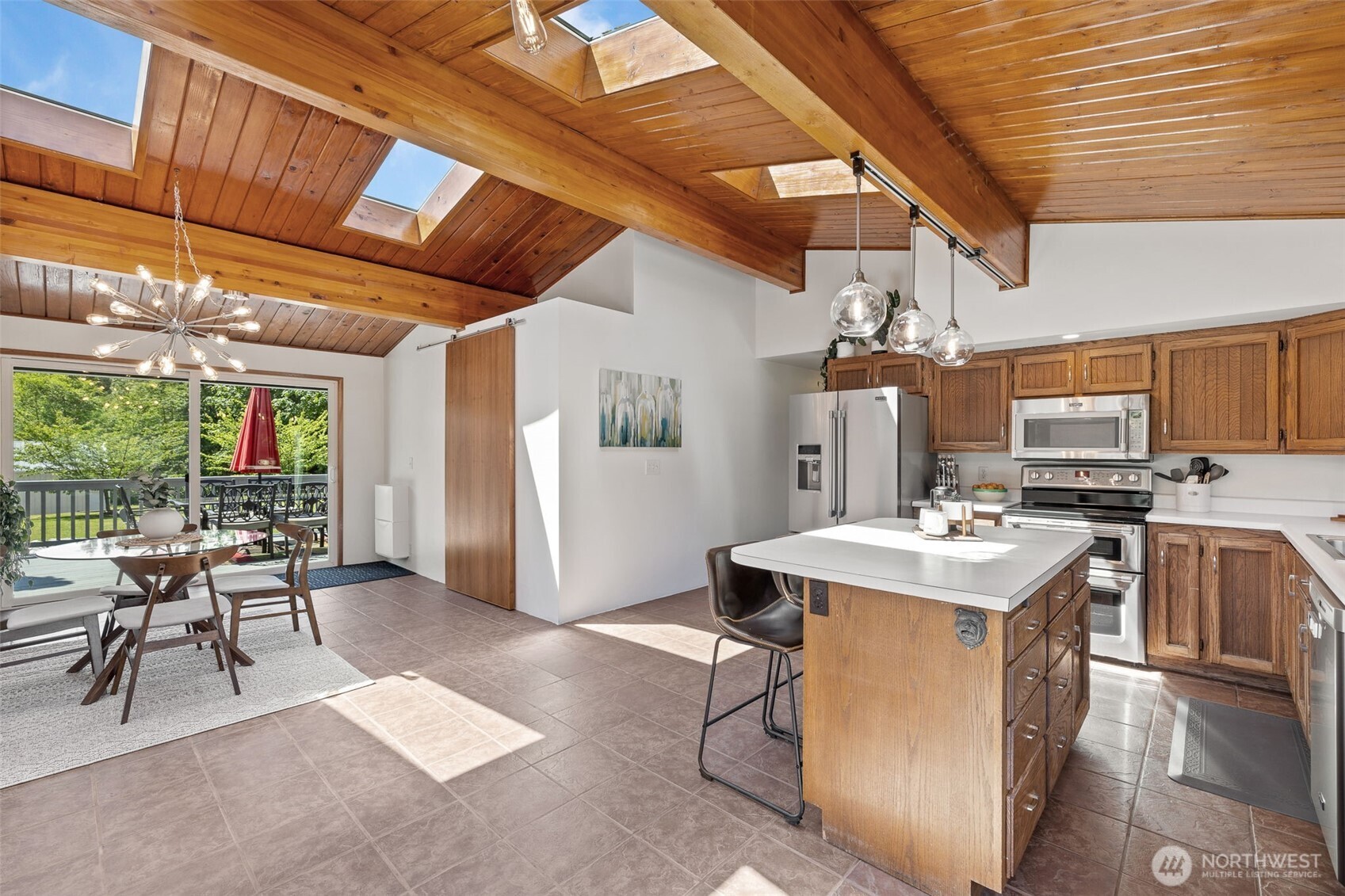 8306 Vernon Road Lake Stevens, WA 98258 - Photo 6 of 40 Gallery Image 6
