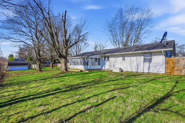 $168,000 | 17150 North 167th, Dunkirk, IN 47336