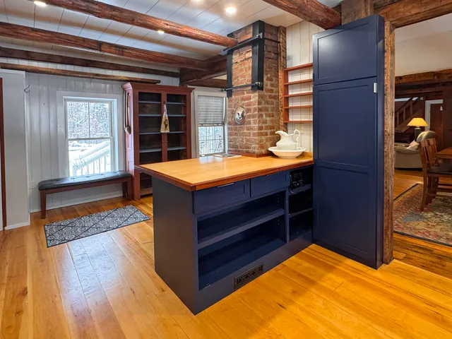 $650,000 | 2866 Center Road, Hyde Park, VT 05655