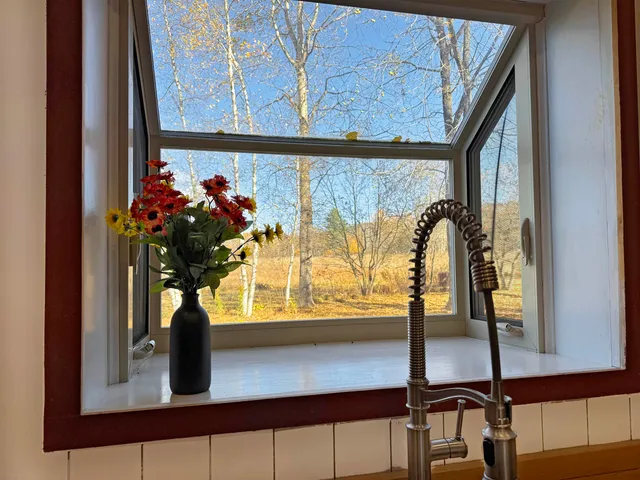 $650,000 | 2866 Center Road, Hyde Park, VT 05655