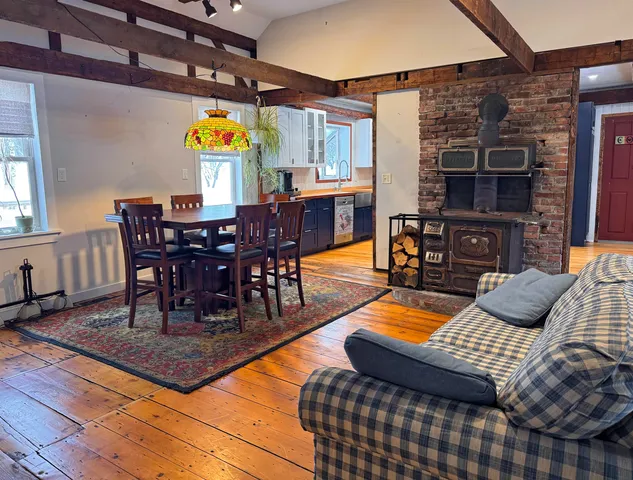 $650,000 | 2866 Center Road, Hyde Park, VT 05655