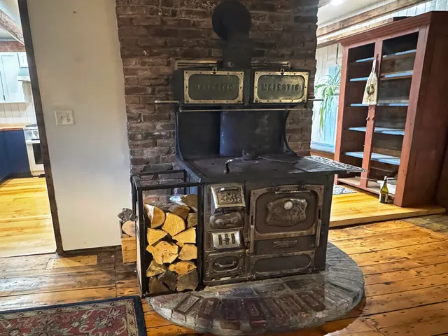 $650,000 | 2866 Center Road, Hyde Park, VT 05655