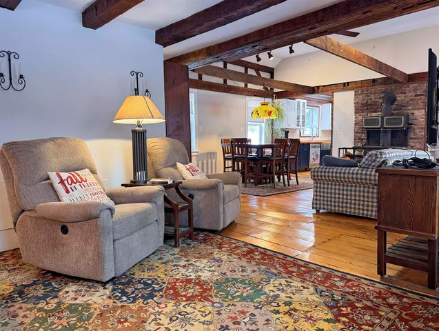 $650,000 | 2866 Center Road, Hyde Park, VT 05655