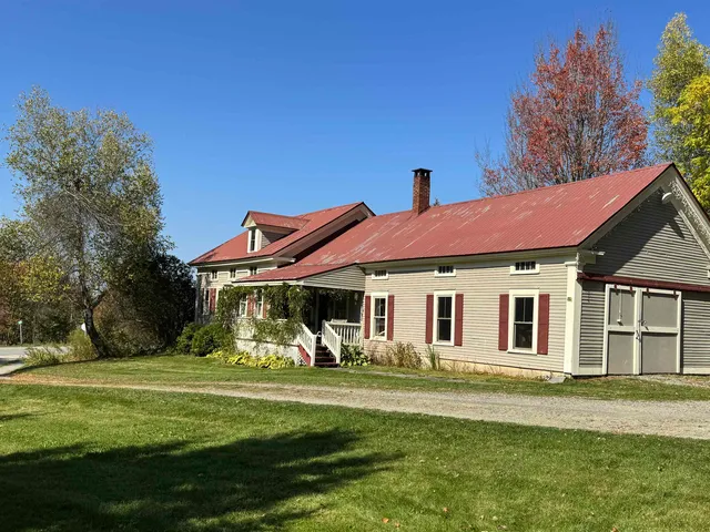 $650,000 | 2866 Center Road, Hyde Park, VT 05655