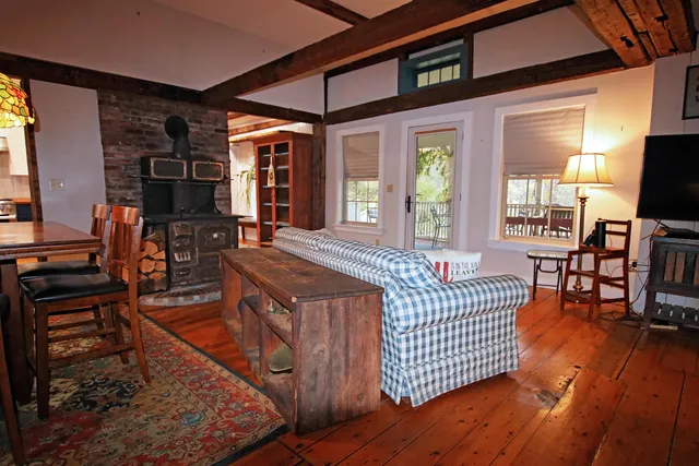 $650,000 | 2866 Center Road, Hyde Park, VT 05655