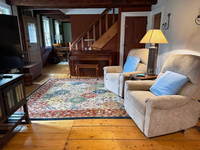 $650,000 | 2866 Center Road, Hyde Park, VT 05655