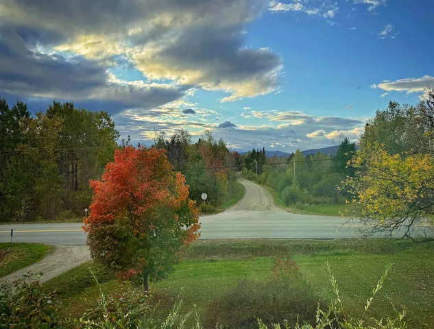 $650,000 | 2866 Center Road, Hyde Park, VT 05655