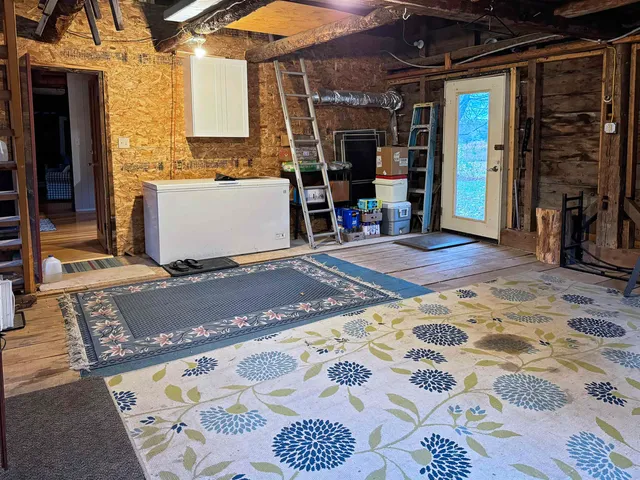 $650,000 | 2866 Center Road, Hyde Park, VT 05655