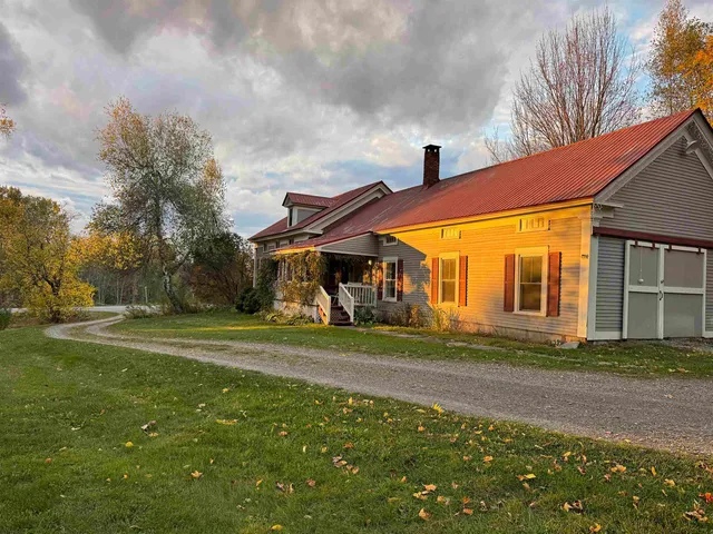 $650,000 | 2866 Center Road, Hyde Park, VT 05655