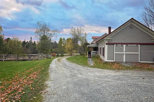 $650,000 | 2866 Center Road, Hyde Park, VT 05655