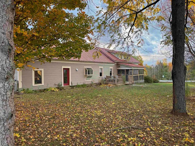 $650,000 | 2866 Center Road, Hyde Park, VT 05655