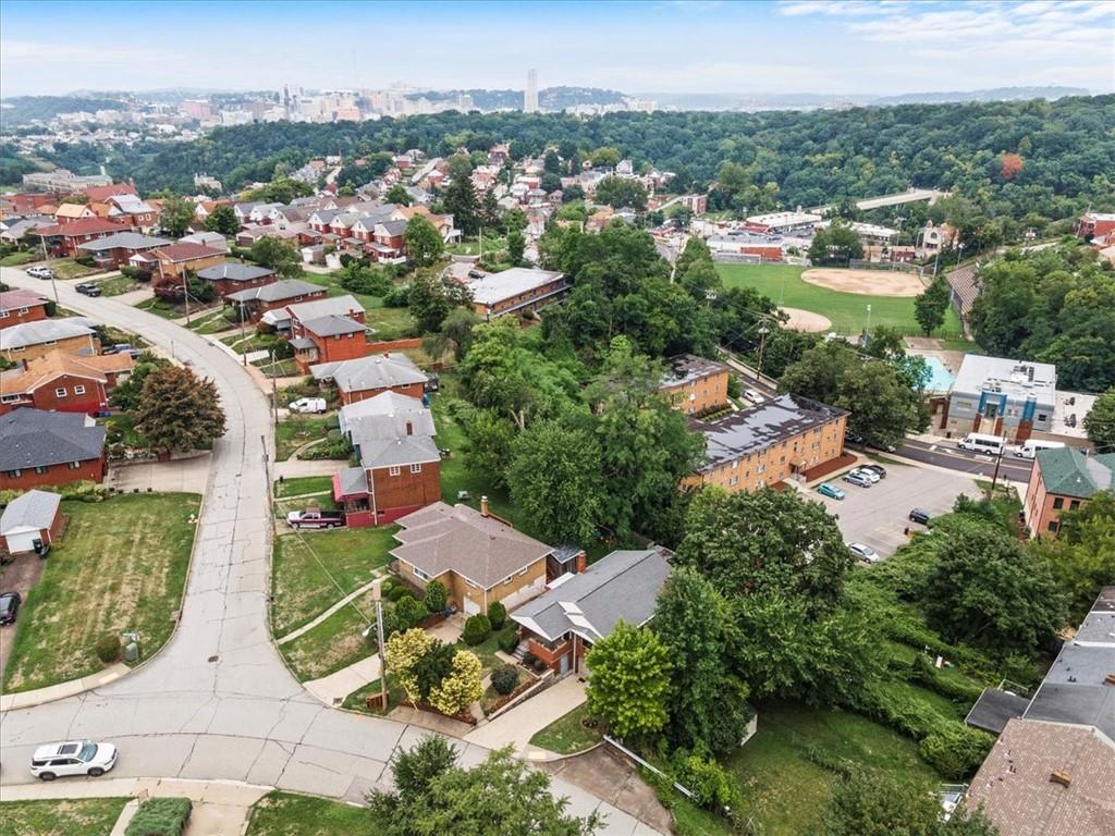 4226 Glen Lytle Road Pittsburgh, PA 15217 - Photo 15 of 16 Gallery Image 15