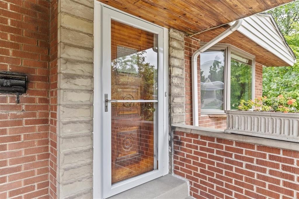 4226 Glen Lytle Road Pittsburgh, PA 15217 - Photo 2 of 16 Gallery Image 2