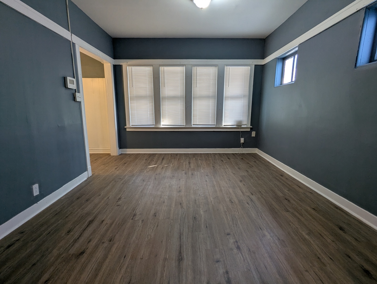 11246 South Indiana Avenue Chicago, IL 60628 - Photo 6 of 27