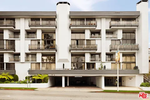 $1,395,000 | 1520 South Beverly Glen Boulevard, Unit 507, Los Angeles, CA 90024