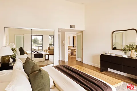 $1,395,000 | 1520 South Beverly Glen Boulevard, Unit 507, Los Angeles, CA 90024