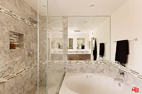 $1,395,000 | 1520 South Beverly Glen Boulevard, Unit 507, Los Angeles, CA 90024