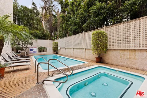 $1,395,000 | 1520 South Beverly Glen Boulevard, Unit 507, Los Angeles, CA 90024