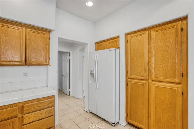 $3,600 | 19321 Ackerman Avenue, Newhall, CA 91321