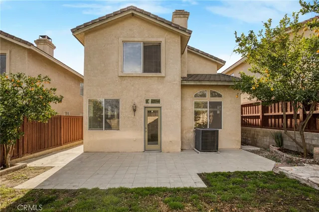 $3,600 | 19321 Ackerman Avenue, Newhall, CA 91321