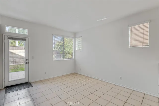 $3,600 | 19321 Ackerman Avenue, Newhall, CA 91321