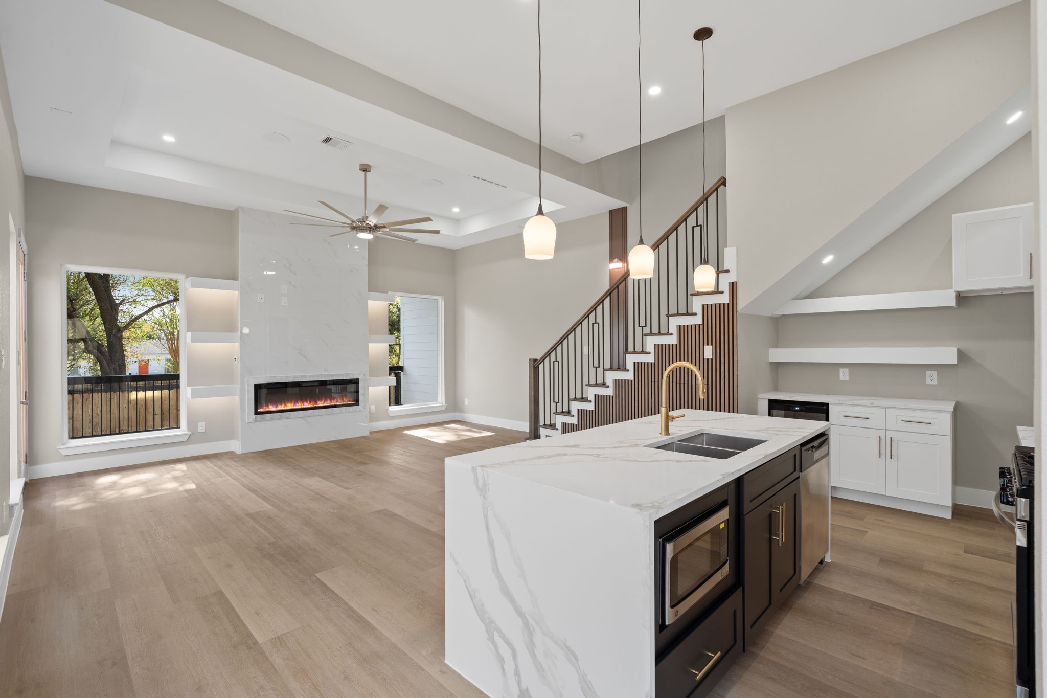 4931 Rue Street Houston, TX 77033 - Photo 2 of 19 Pictures are from previous development by builder located at 5002 Sunbeam Street, Houston, TX. Selections are subject to change.