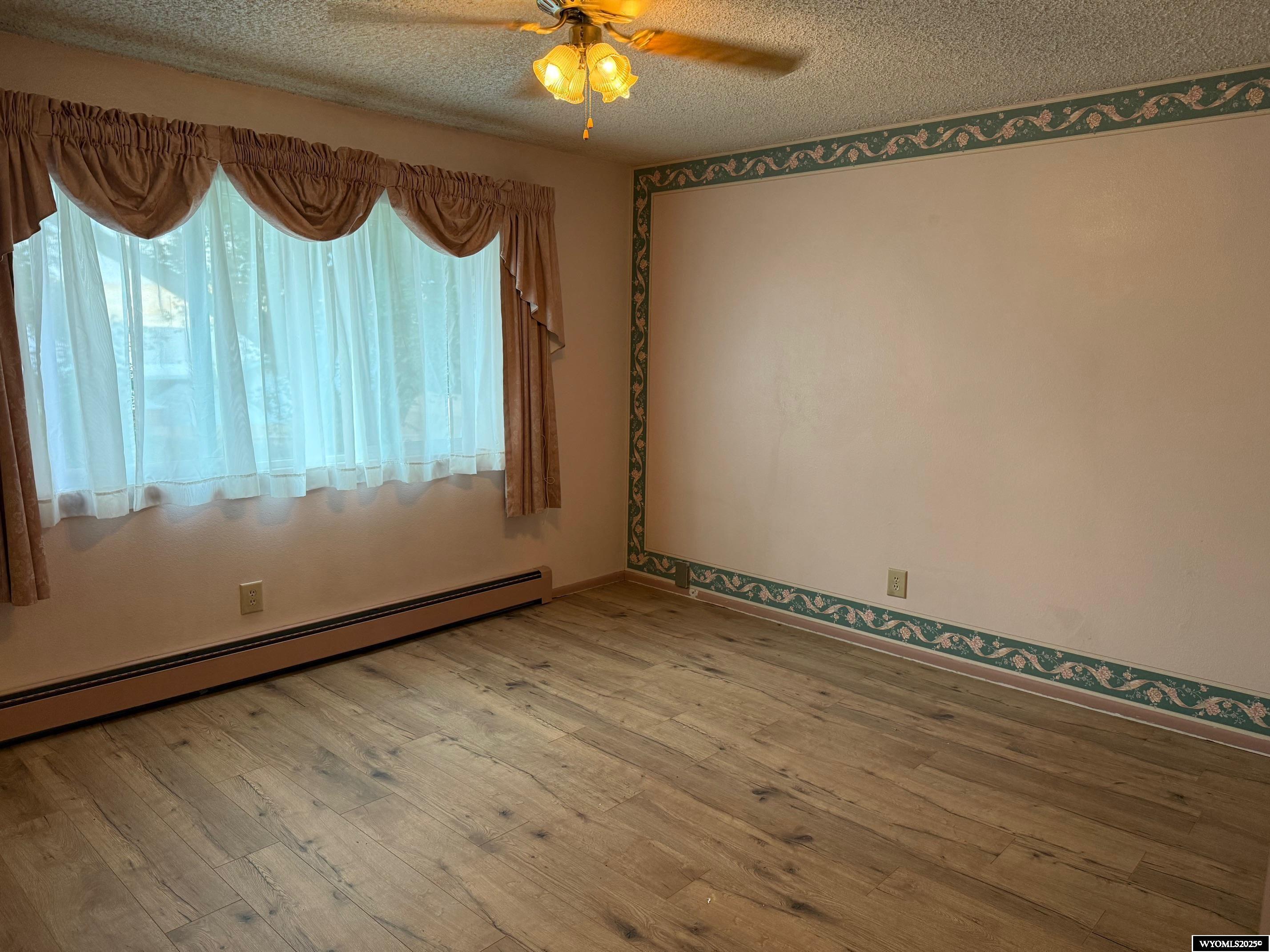 915 Kansas Street Green River, WY 82935 - Photo 13 of 34