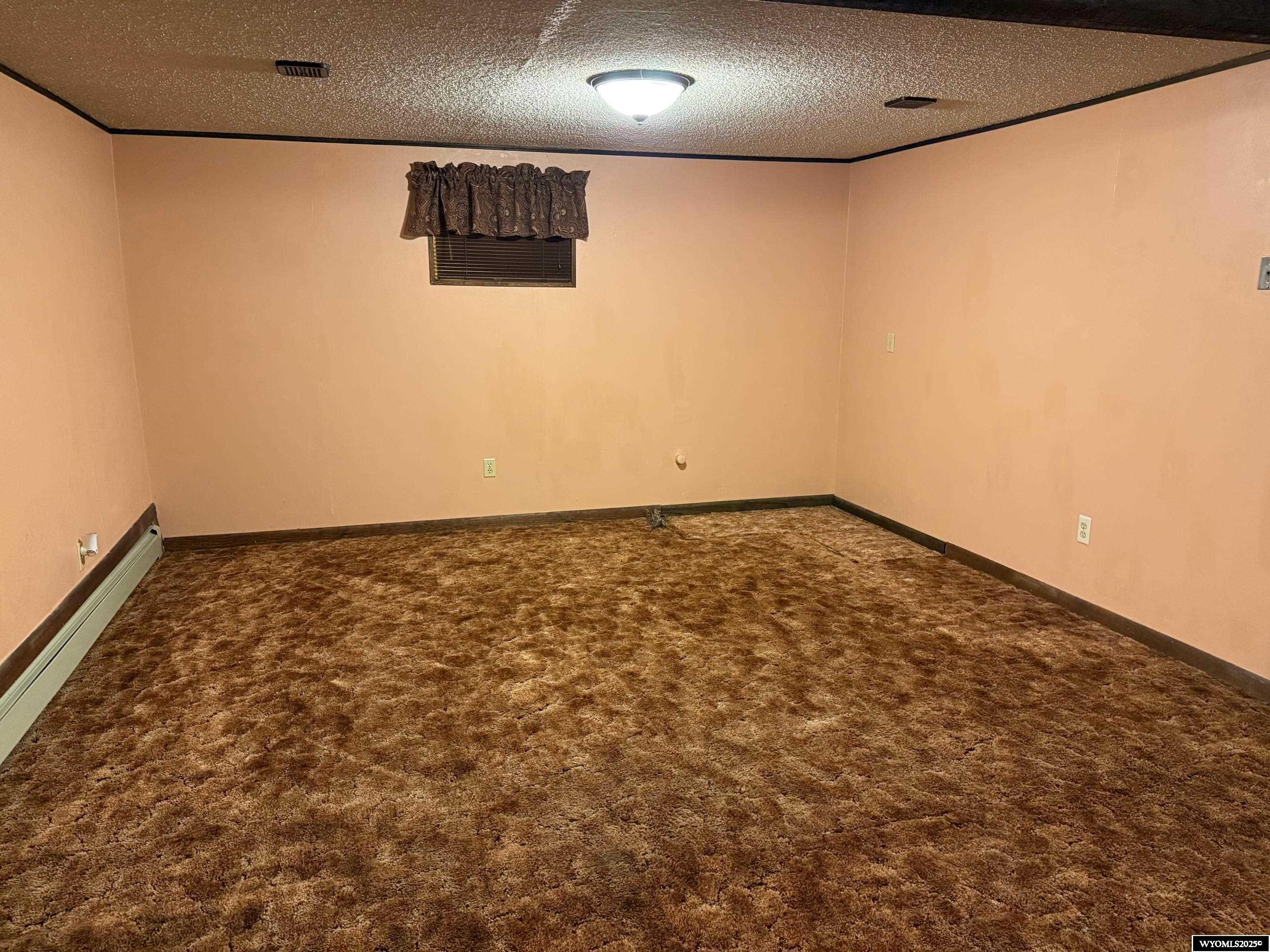 915 Kansas Street Green River, WY 82935 - Photo 19 of 34