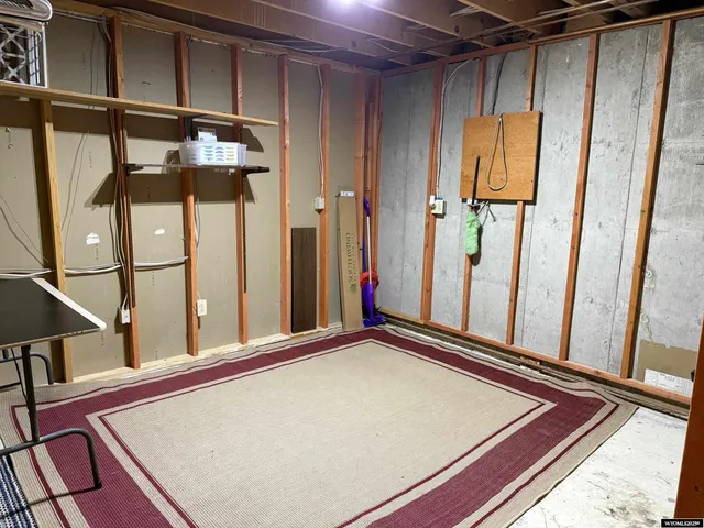 $320,000 | 915 Kansas Street, Green River, WY 82935