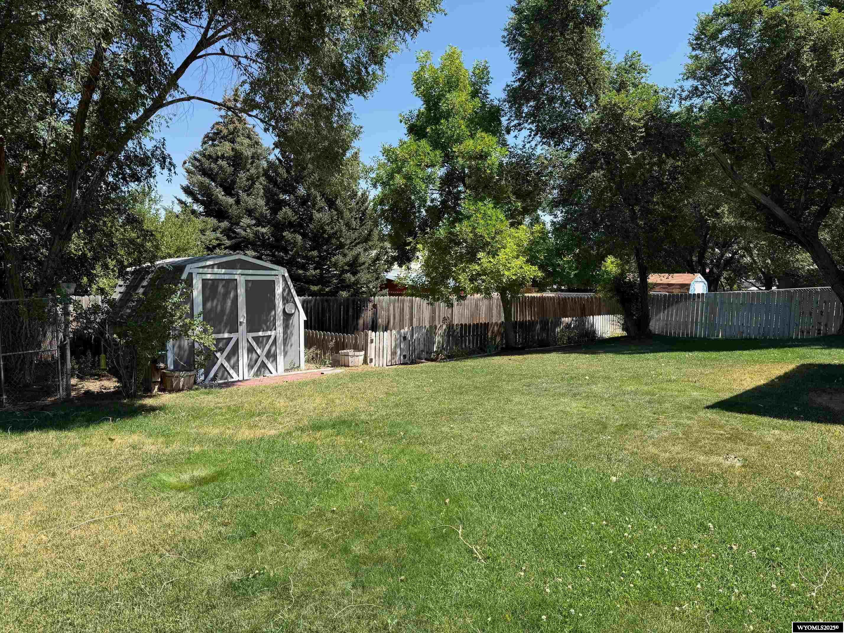 915 Kansas Street Green River, WY 82935 - Photo 26 of 34