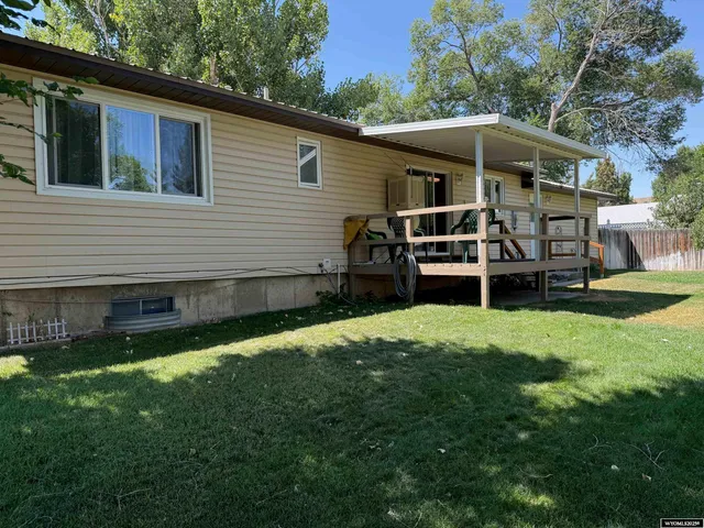 $320,000 | 915 Kansas Street, Green River, WY 82935