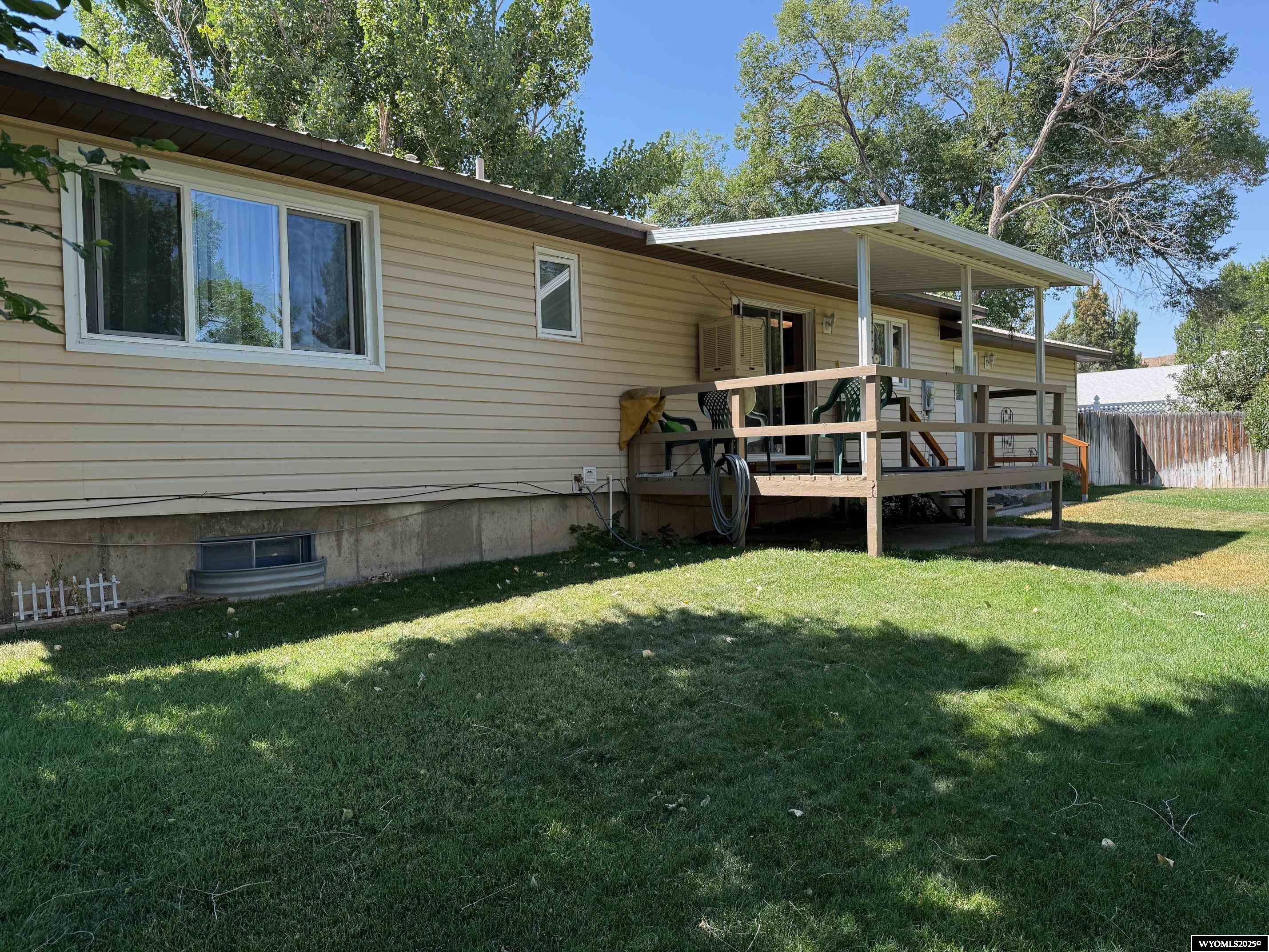 915 Kansas Street Green River, WY 82935 - Photo 28 of 34