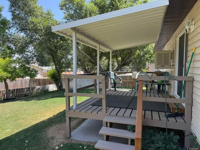 $320,000 | 915 Kansas Street, Green River, WY 82935