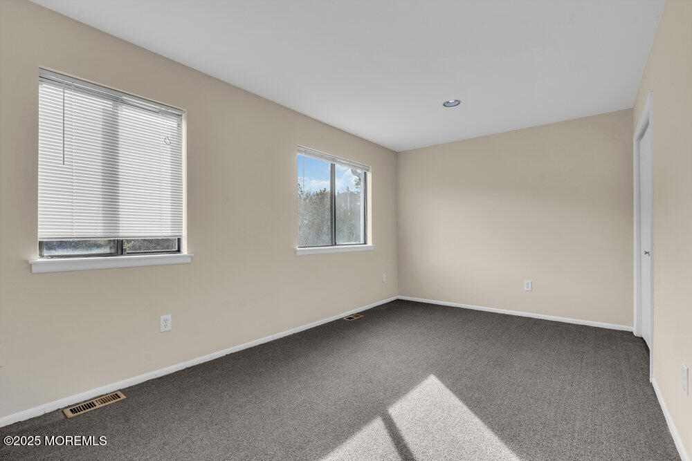 802 Sandra Place Brick, NJ 08724 - Photo 27 of 35 029_dsc03055_559