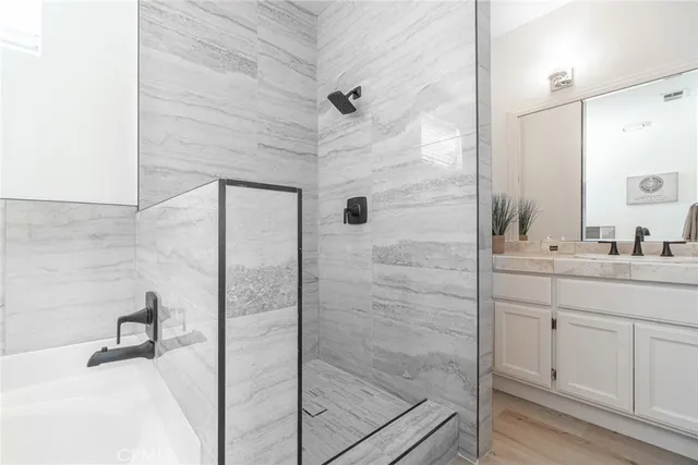 $5,250 | 3636 Gardenia Avenue, Long Beach, CA 90807