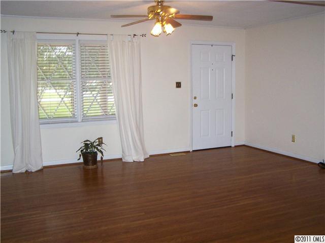 2385 Heavner Road Lincolnton, NC 28092 - Photo 3 of 16 Gallery Image 3