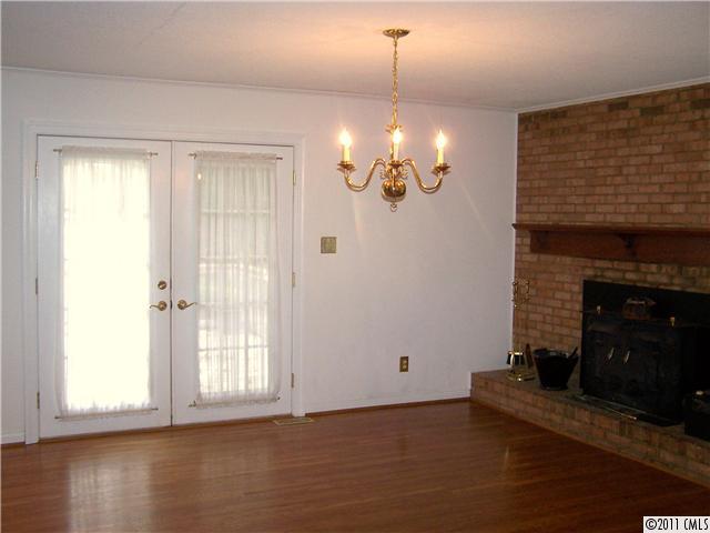 2385 Heavner Road Lincolnton, NC 28092 - Photo 4 of 16 Gallery Image 4