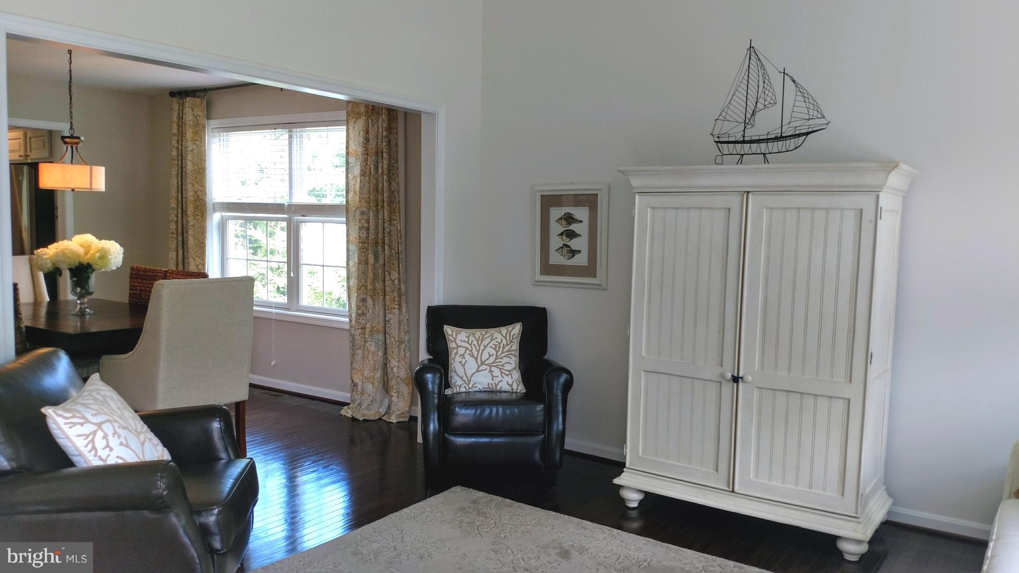 312 Little Lots Road Stevensville, MD 21666 - Photo 4 of 30 Living Room